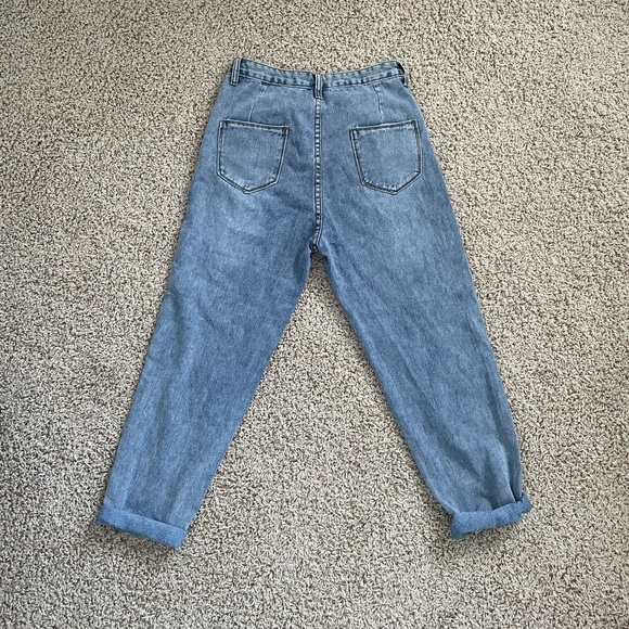 Light wash boyfriend jeans - Picture 3 of 3
